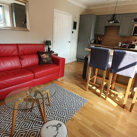 Smart & Cozy Holiday Apartment In The City Centre Inverness Exterior photo