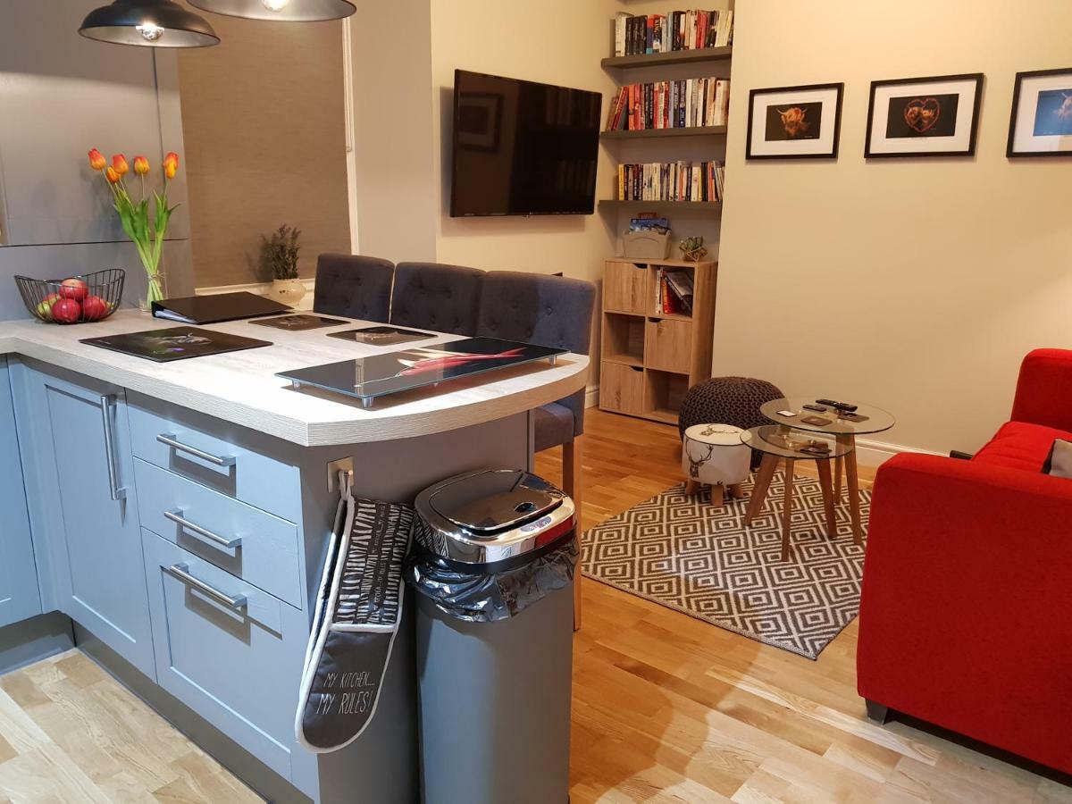 Smart & Cozy Holiday Apartment In The City Centre Inverness Exterior photo