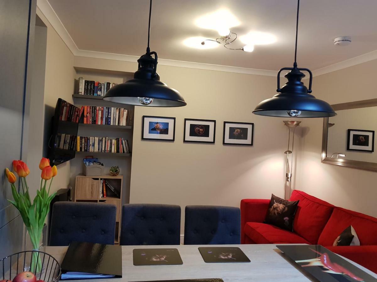 Smart & Cozy Holiday Apartment In The City Centre Inverness Exterior photo
