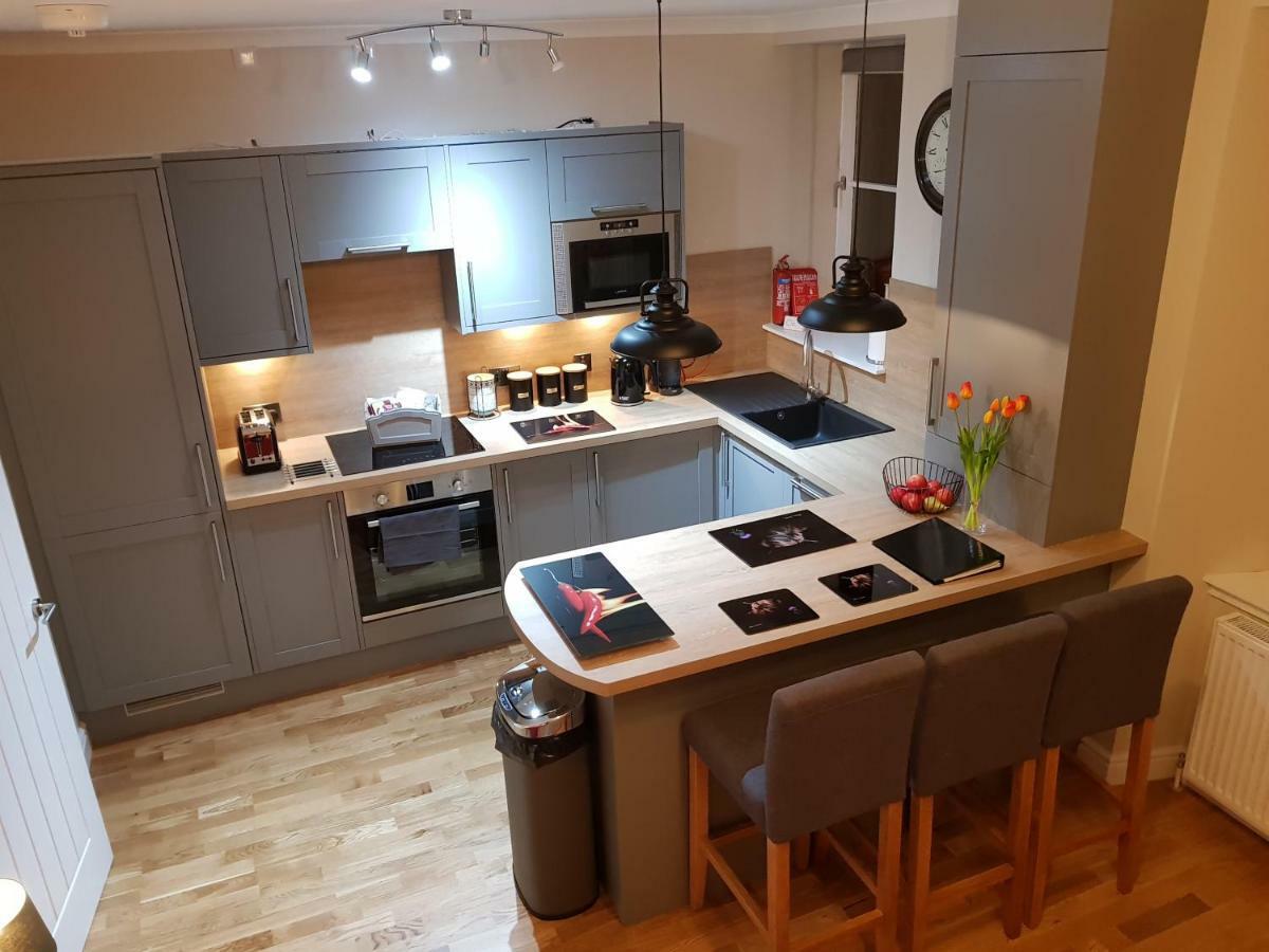 Smart & Cozy Holiday Apartment In The City Centre Inverness Exterior photo