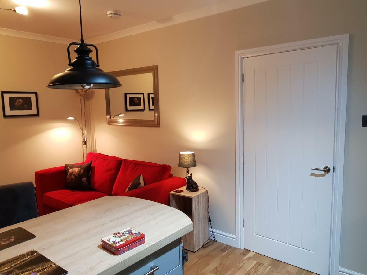 Smart & Cozy Holiday Apartment In The City Centre Inverness Exterior photo